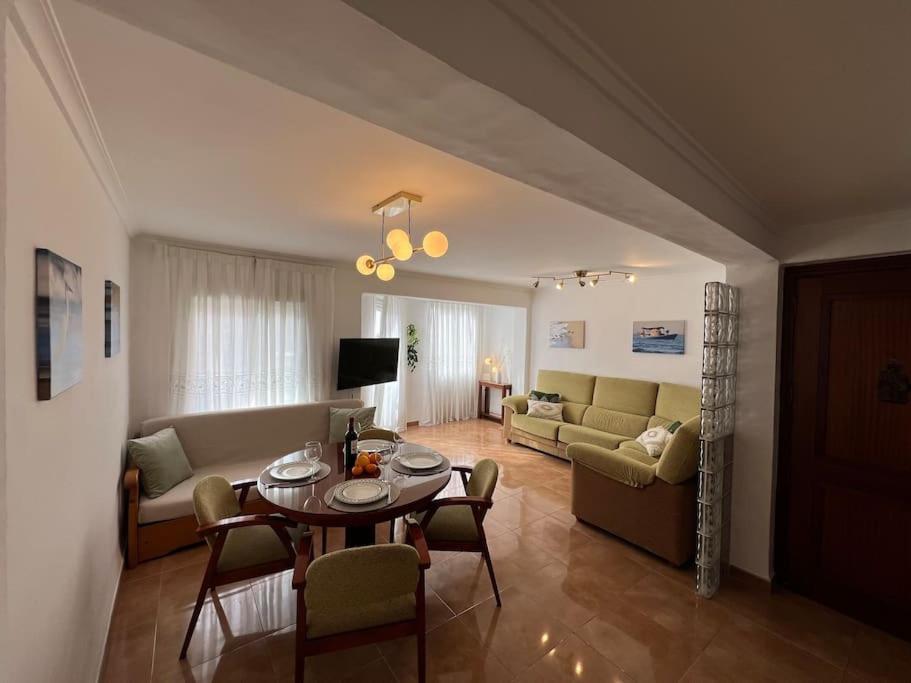 Apartamento Monika Playa Y Grau Gandia Bagian luar foto